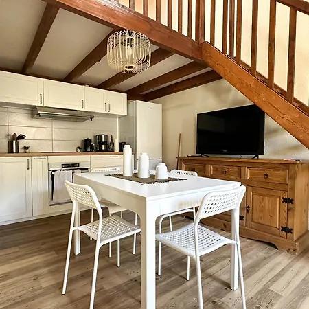 Charmante Maison Rénovée T2 Bis 4 Pers Avec Terrasse à - Fr-1-705-17 Сasa de vacaciones *