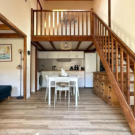 Charmante Maison Rénovée T2 Bis 4 Pers Avec Terrasse à - Fr-1-705-17